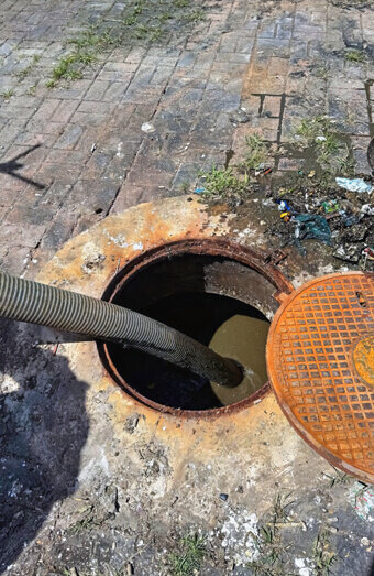 https://plumberbooragoon.com.au/uploads/2025/06/blocked-drains-256136.jpg