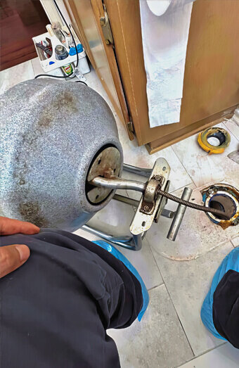 https://plumberbooragoon.com.au/uploads/2025/06/emergency-plumbing-877321.jpg