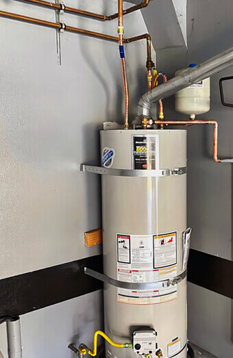 https://plumberbooragoon.com.au/uploads/2025/06/hot-water-755205.jpg